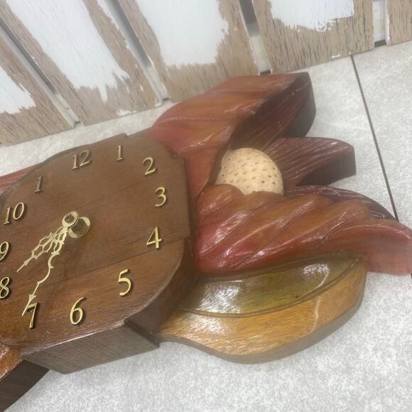Vintage Retro MCM Carved Wood Wall Clock Floral Pattern Earth Tones battery - Picture 11 of 11